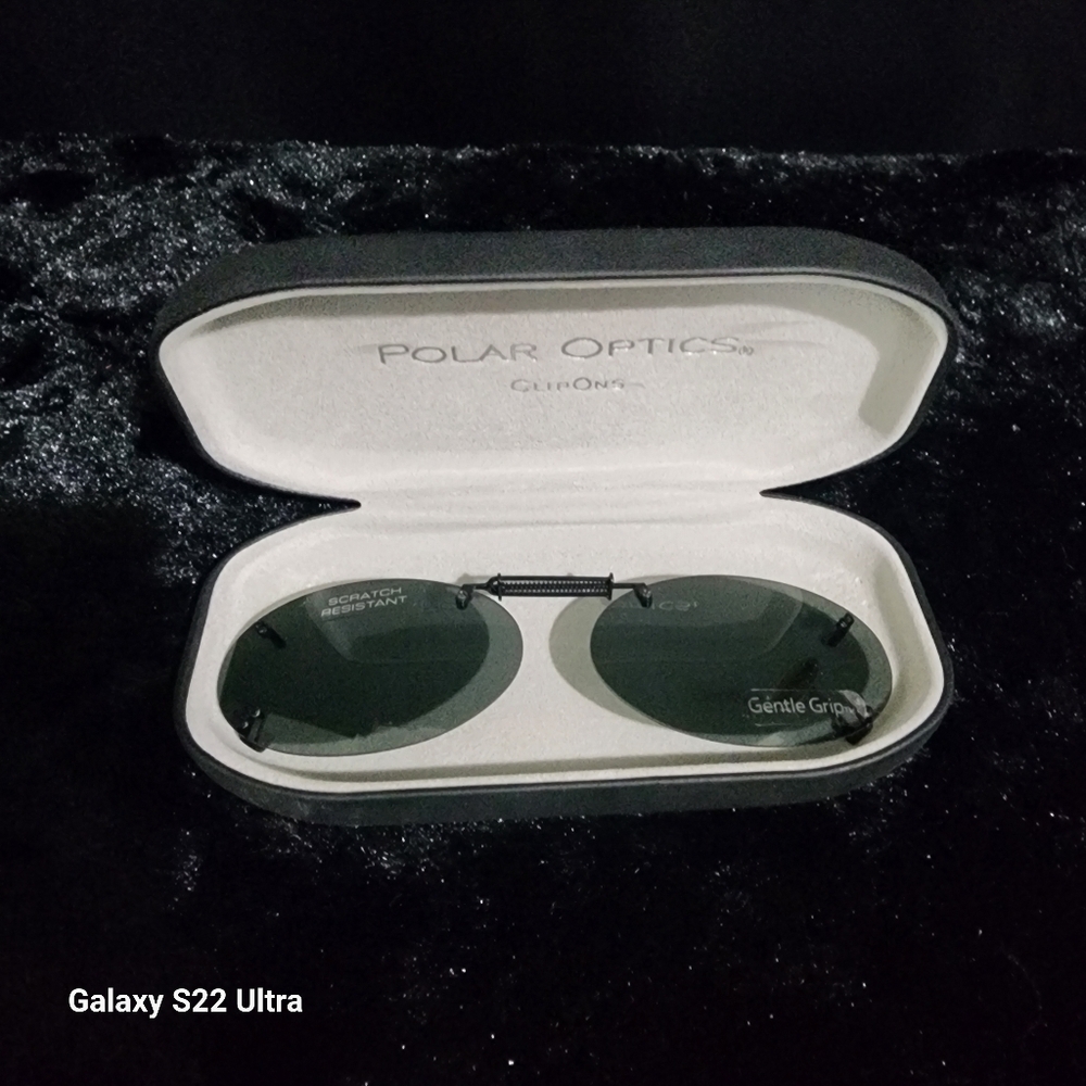 Polar Optics Oval Gentle Grip Scratch Resistant Glasses Clip on